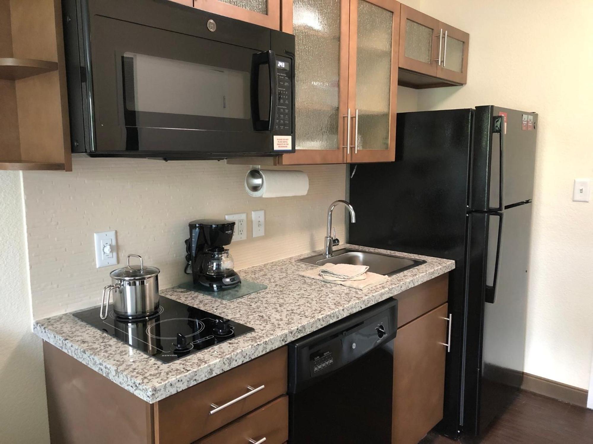 Hotel Candlewood - Panama Pier Park By Ihg